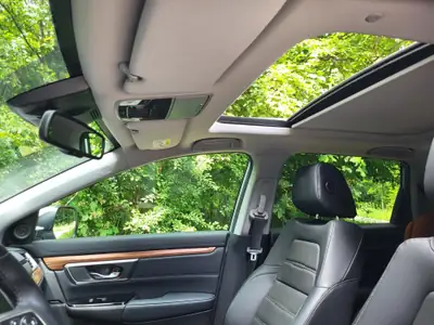 Honda CR-V 1.5i-VTEC Executive 4WD — SUV polyvalent, historique complet, 47'500 km — détail