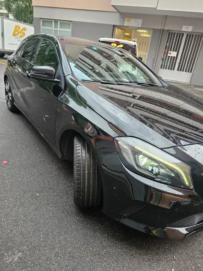Mercedes-Benz Classe A 200 d Night Star — Diesel efficace, 159'000 km, design premium — Außenansicht