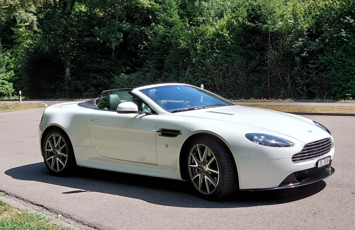 Aston Martin V8 Vantage 2011 occasion Alterswilen — 2