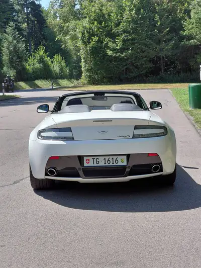 Aston Martin V8 Vantage S Roadster — Cabriolet de prestige 436 ch, 34'000 km — dettaglio