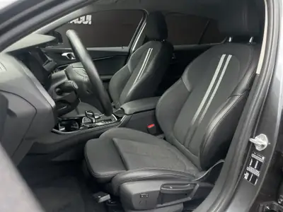 BMW 118i Steptronic Sport Line — Berline dynamique, 82 000 km, garantie 1 an — Miniature 9