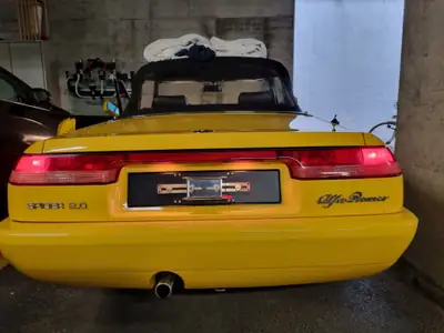 Alfa Romeo Spider 2.0 Q.Verde — Cabriolet légendaire, 31 600 km, sans sinistre — vista posteriore
