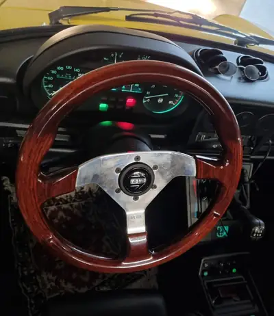 Alfa Romeo Spider 2.0 Q.Verde — Cabriolet légendaire, 31 600 km, sans sinistre — interni
