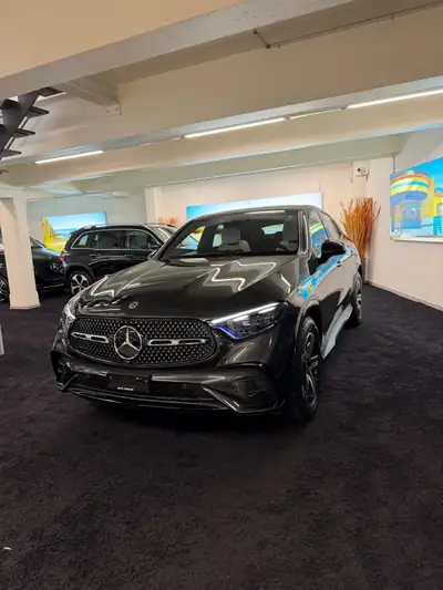 Mercedes-Benz GLC 200 Coupé AMG Line 4MATIC — Hybride léger, design sportif, reprise de lease possible — Miniature 9
