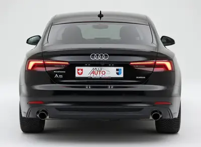Audi A5 Sportback 2.0 TFSI S-Line — Coupé dynamique, quattro intégral, entretien premium — intérieur