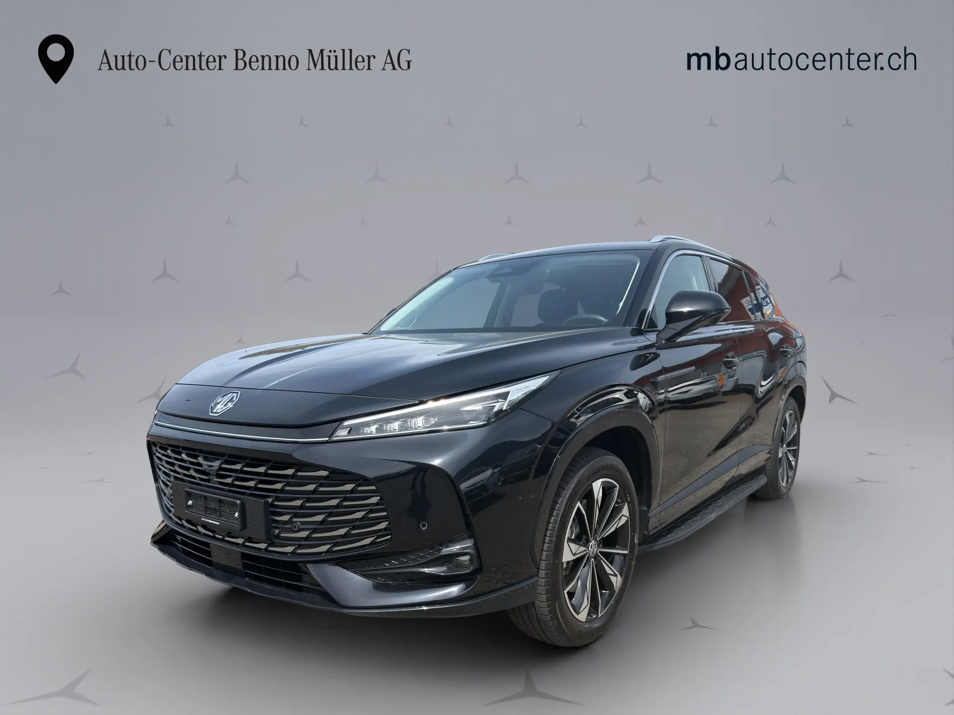 MG HS 1.5 PHEV Luxury — SUV hybride rechargeable, 32 500 km, design premium noir métallisé