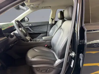 MG HS 1.5 PHEV Luxury — SUV hybride rechargeable, 32 500 km, design premium noir métallisé — Miniatura 9