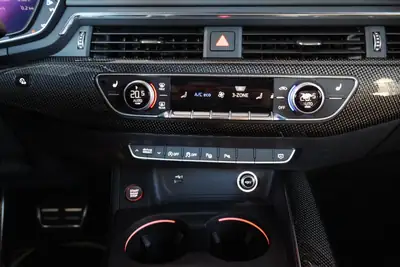 Audi S5 Sportback 3.0 V6 TFSI — Performance quattro, très faible kilométrage, garantie — Miniatura 17