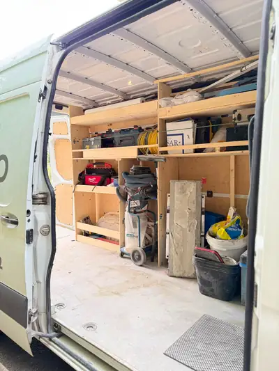 Mercedes-Benz Sprinter 314 CDI — Utilitaire fiable, 173 000 km, boîte auto — côté
