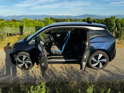 BMW i3 120 Ah — Citadine électrique premium, 49 700 km, état impeccable — arrière
