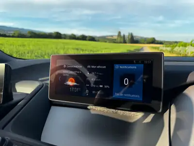 BMW i3 120 Ah — Citadine électrique premium, 49 700 km, état impeccable — Miniature 14