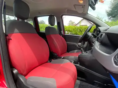 Fiat Panda 0.9 TwinAir Turbo 4x4 — Citadine polyvalente, rouge métallisé, très économique — Miniatur 9