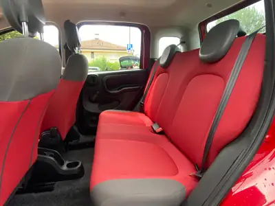 Fiat Panda 0.9 TwinAir Turbo 4x4 — Citadine polyvalente, rouge métallisé, très économique — Miniatur 8