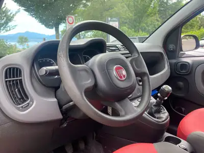 Fiat Panda 0.9 TwinAir Turbo 4x4 — Citadine polyvalente, rouge métallisé, très économique — Miniatur 14
