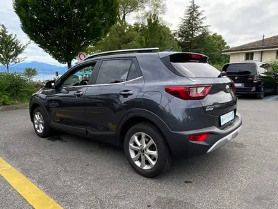 Kia Stonic 1.0 T-GDi — Petit SUV dynamique, économe et bien équipé — intérieur