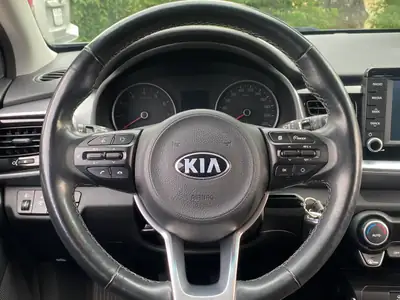 Kia Stonic 1.0 T-GDi — Petit SUV dynamique, économe et bien équipé — Miniature 13