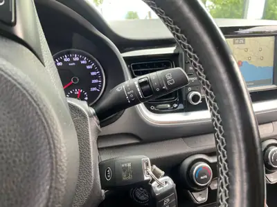 Kia Stonic 1.0 T-GDi — Petit SUV dynamique, économe et bien équipé — Miniature 17