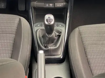 Kia Stonic 1.0 T-GDi — Petit SUV dynamique, économe et bien équipé — Miniature 21
