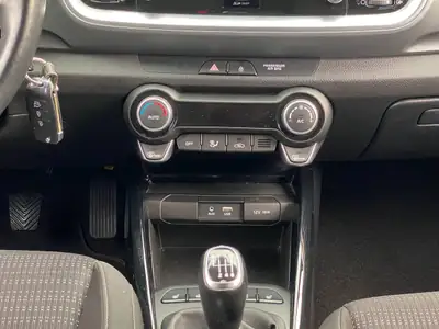 Kia Stonic 1.0 T-GDi — Petit SUV dynamique, économe et bien équipé — Miniature 20