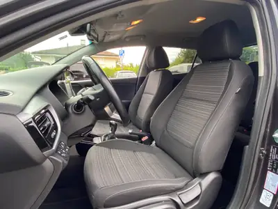 Kia Stonic 1.0 T-GDi — Petit SUV dynamique, économe et bien équipé — Miniature 23