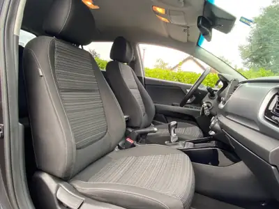 Kia Stonic 1.0 T-GDi — Petit SUV dynamique, économe et bien équipé — Miniature 25