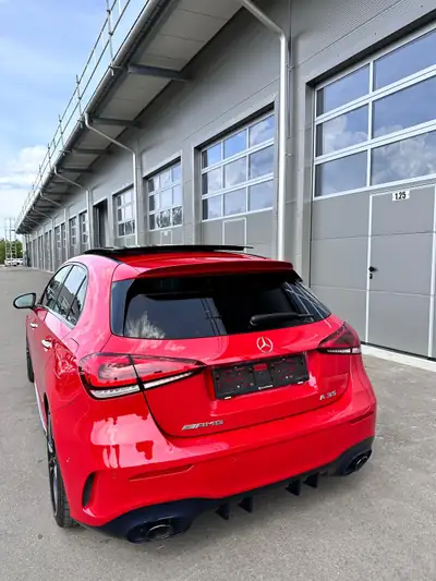 Mercedes-AMG A 35 4MATIC — Compacte haute performance, 306 ch et seulement 40 000 km — interni