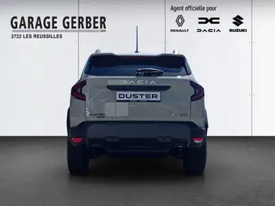 Dacia Duster 1.2 Hybrid Journey 4WD — SUV polyvalent, motorisation hybride économe — dettaglio