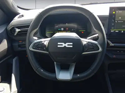 Dacia Duster 1.2 Hybrid Journey 4WD — SUV polyvalent, motorisation hybride économe — Miniatura 12