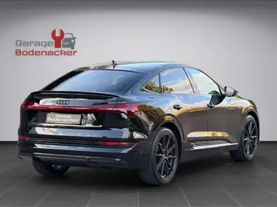 Audi e-tron 55 Sportback S Line — SUV électrique premium, 408 ch, design black intégral — détail