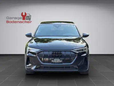 Audi e-tron 55 Sportback S Line — SUV électrique premium, 408 ch, design black intégral — Miniature 16