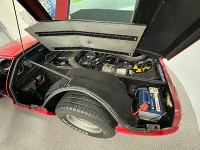 De Tomaso Mangusta 1969 — Légendaire coupé sport italien, 1 of 401, état exceptionnel — Miniature 18