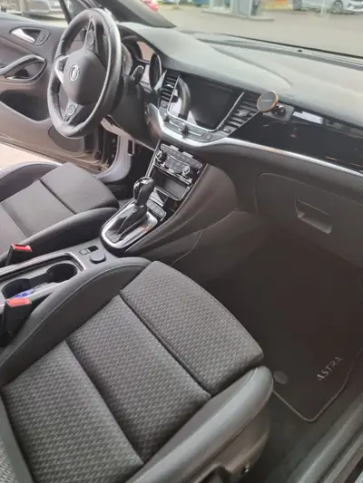 Opel Astra 1.6 T 200 ch OPC Line — Compacte sportive, historique d'entretien impeccable — Miniatur 12