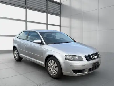 Audi A3 1.6 Ambiente 2004 — Berline compacte automatique, entretien impeccable — arrière