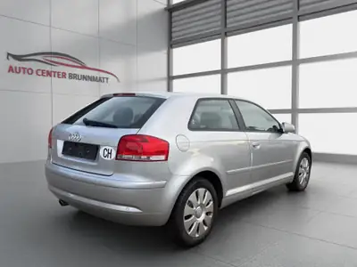 Audi A3 1.6 Ambiente 2004 — Berline compacte automatique, entretien impeccable — Miniature 7