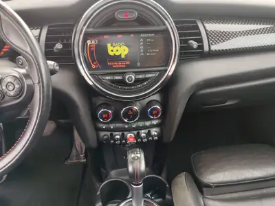 MINI Cooper S Steptronic — Citadine dynamique automatique, entretien exemplaire — Miniature 13