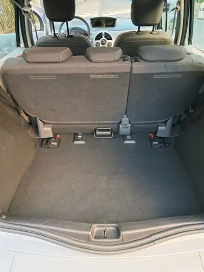 Renault Modus 1.2 TCe 100 Night&Day — Monospace compact pratique, entretien exemplaire — dashboard