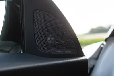 BMW M235i xDrive — Coupé sportif 326 ch, transmission intégrale, faible kilométrage — Miniature 9