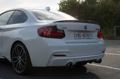 BMW M235i xDrive — Coupé sportif 326 ch, transmission intégrale, faible kilométrage — Miniature 14