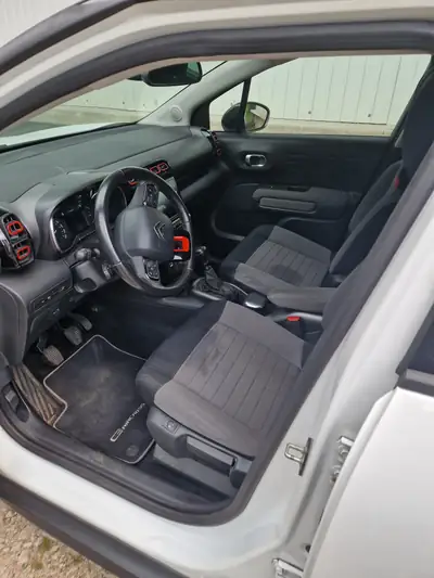 Citroën C3 Aircross 1.2 PureTech 130 — SUV urbain fiable, historique sans sinistre — Heckansicht