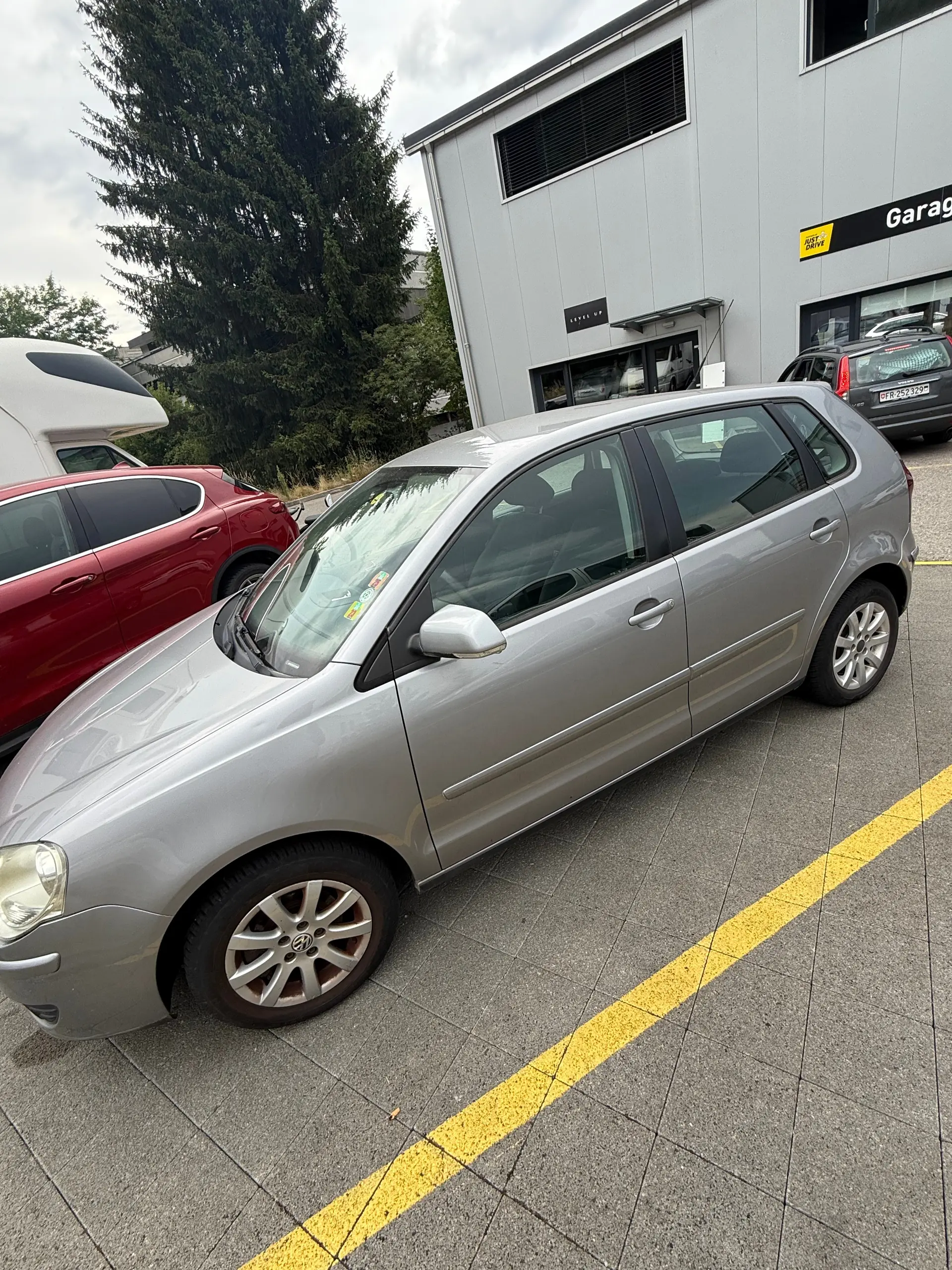 VW Polo 2007 — Citadine fiable et économique, sans accident — Außenansicht
