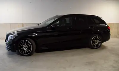 Mercedes-Benz C 200 Estate AMG Line — Break sportif hybride, 93 000 km, état impeccable — Heckansicht
