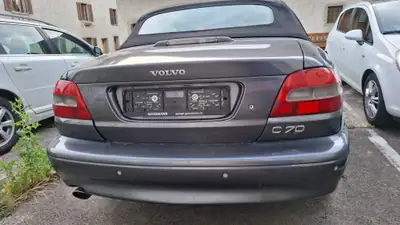 Volvo C70 Cabriolet 2005 — Élégance scandinave et plaisir de conduite décapotable — Miniatura 16
