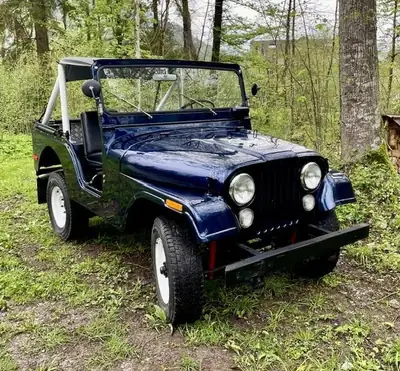 Jeep CJ-5 1970 — Légende du 4x4 cabriolet, véhicule vétéran impeccable — vue extérieure