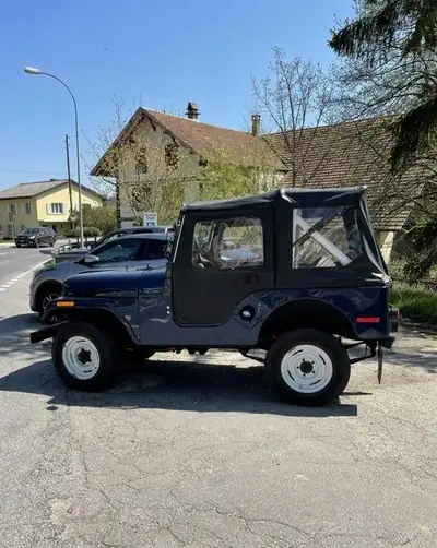 Jeep CJ-5 1970 — Légende du 4x4 cabriolet, véhicule vétéran impeccable — tableau de bord