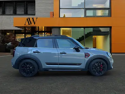 MINI Countryman F60 John Cooper Works ALL4 — 306 ch, Transmission automatique, Équipement premium — détail