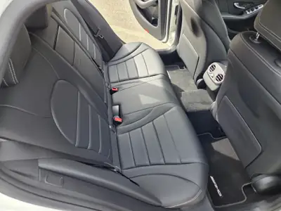 Mercedes-Benz C 180 AMG Line — Break élégant, motorisation efficace, 58 000 km seulement — Innenraum