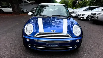 MINI Cooper 2006 — Petite citadine iconique, 83'000 km, entretien irréprochable — vue extérieure