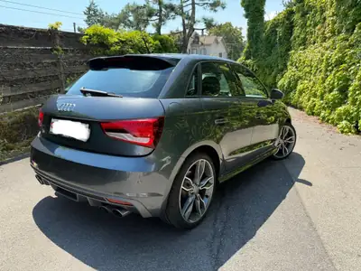 Audi S1 2.0 TFSI quattro — Compact sportif, 231 ch et transmission manuelle — vista posteriore
