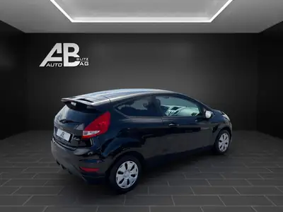 Ford Fiesta 1.6 Titanium — Citadine fiable et économique, 281 000 km — tableau de bord