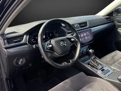 Skoda Superb Combi 2.0 TDi 150 PS — Break spacieux, diesel économique, fraîchement révisé — Miniature 8